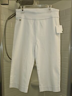 Kate Park Cropped White Pull-On Pants. NWT.